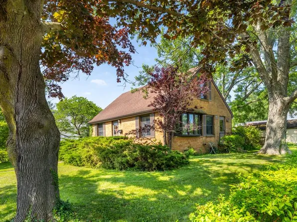 2308 Coles Ave, Saint Joseph, MI 49085