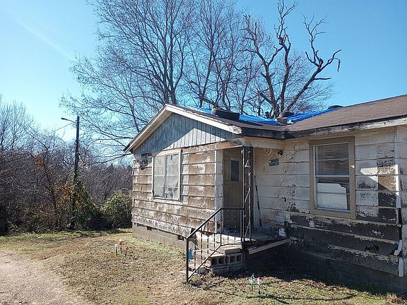 3rd image of 10483 N Highway 265