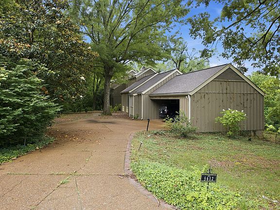 2nd image of 5612 Stanford Ct