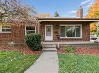 10053 Royal Grand, Redford, MI 48239