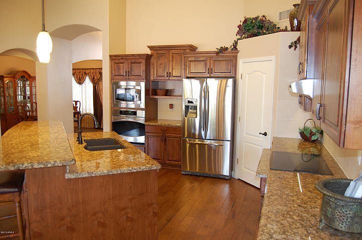 1st image of 5238 E Michelle Dr