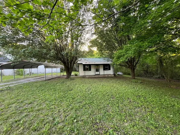 1165 Natural Bridge Rd, Waynesboro, TN 38485