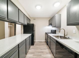 1827 E Division St APT 206, Mount Vernon, WA 98274