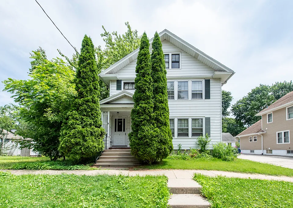 419 Hickory St #2