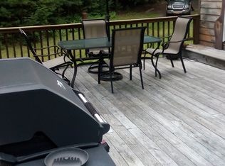 100 Cherry Ln, Kerhonkson, NY 12446