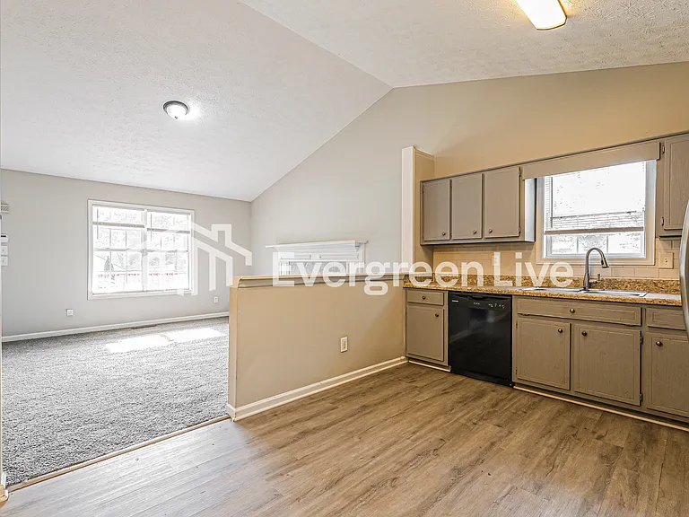 4523 Turning Leaf Dr — Photo 4