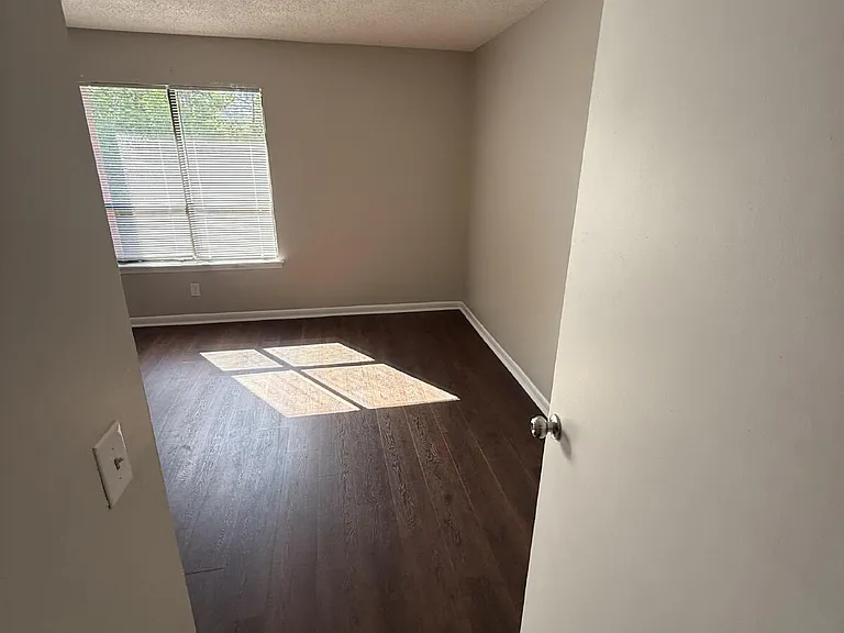 251 Rast St #H-4 — Photo 14