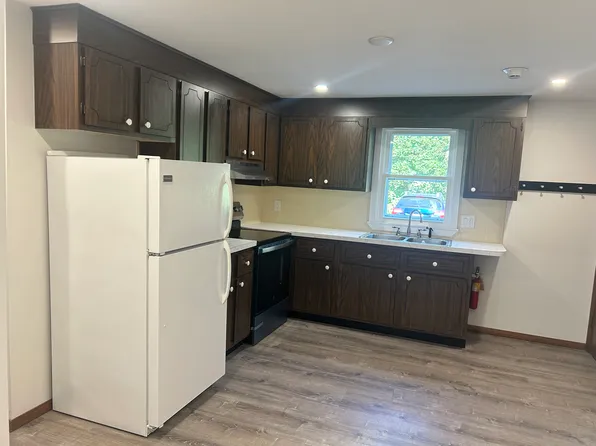 40 Glenwood St #1, Gardner, MA 01440