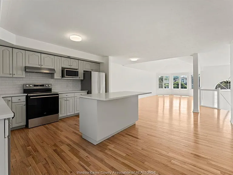 3316 Kenilworth Dr — Photo 15