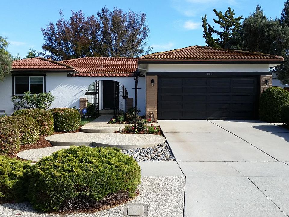 1st image of 6068 Knoll Park Ct