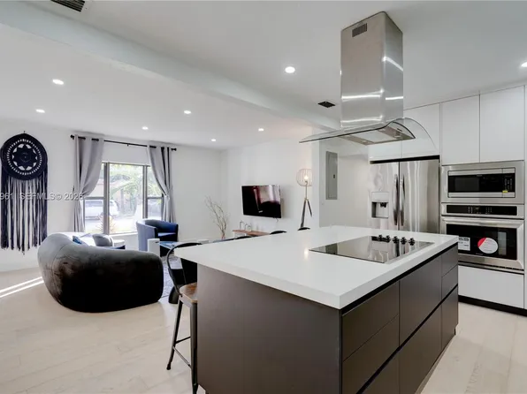 347 NE 110th St, Miami, FL 33161