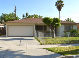 741 E Johnston Ave, Hemet, CA 92543