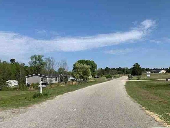 Exterior Neighborhood (street photo)