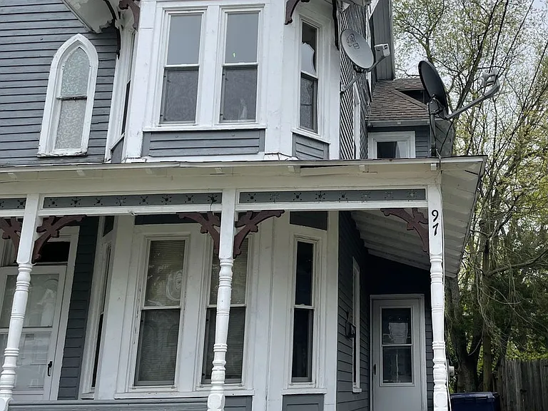 97 York St — Photo 3