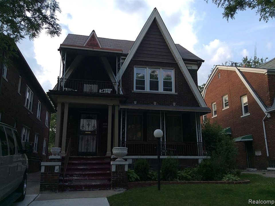 1st image of 3020 Fullerton Ave