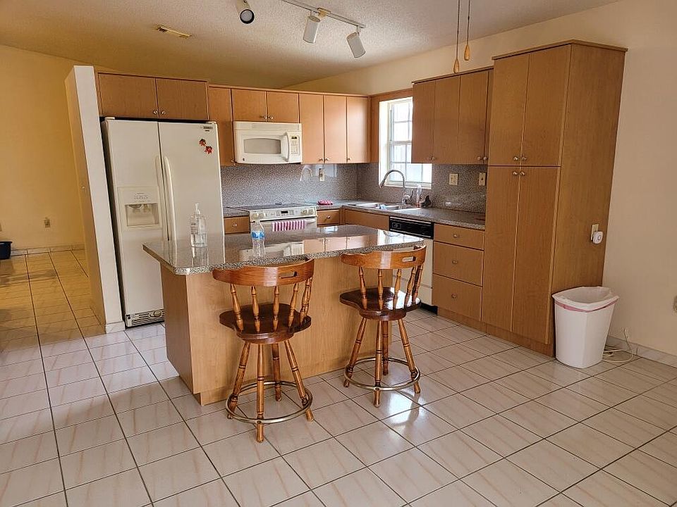 2nd image of 2781 W 72nd Pl