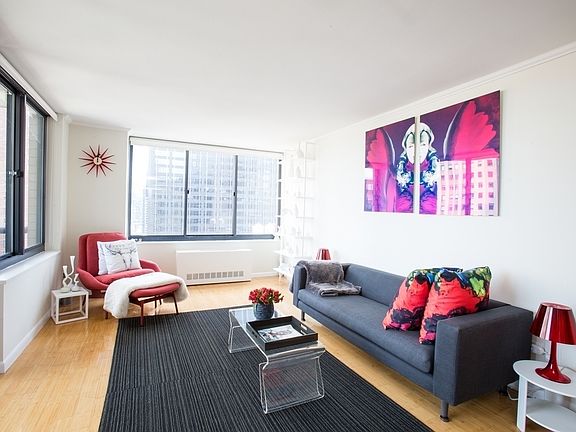 3rd image of 235 W 48th St APT 24n
