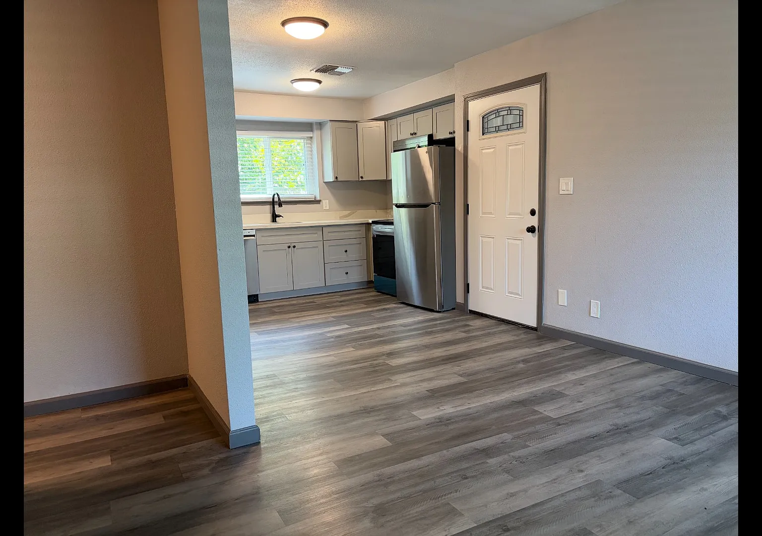 1023 W St - 2 — Photo 1