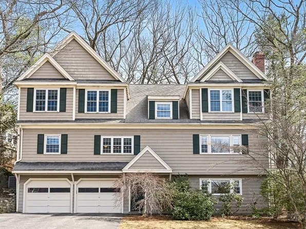 12 Wincrest Dr, Winchester, MA 01890