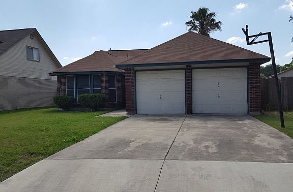 2nd image of 3625 Candlebrook Ln