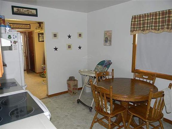 5th image of 457 Emmerich Dr