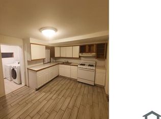 1 Old Ashton Rd, Philadelphia, PA 19152