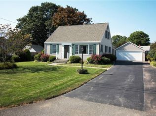 48 Chapman St, Groton, CT 06340