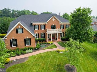 25592 Arthur Pl, Chantilly, VA 20152
