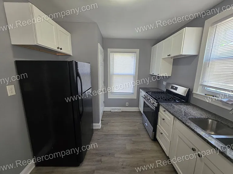 6926 Arizona Avenue** — Photo 6