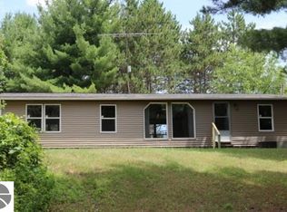 10363 W Jackson Rd, Riverdale, MI 48877