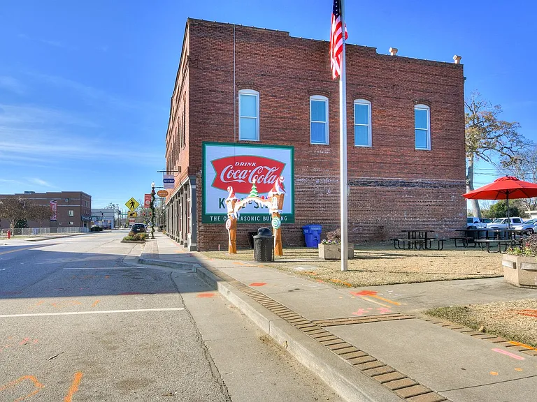 164 N Louisville St #2 — Photo 6