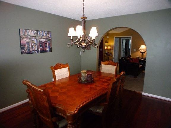 Formal Dining.