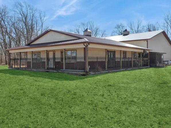 22915 McGuire Rd, Wilmington, IL 60481