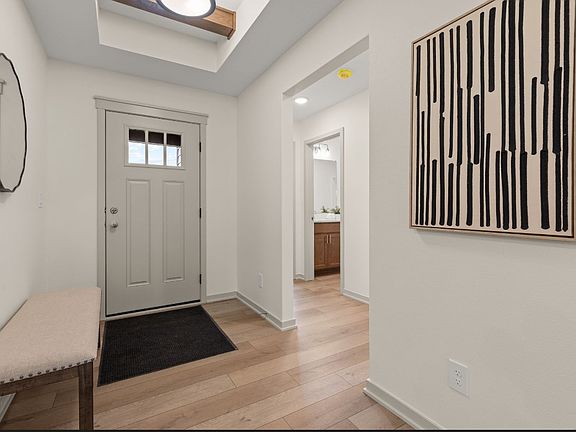 2nd image of 809 Whitetail Ct