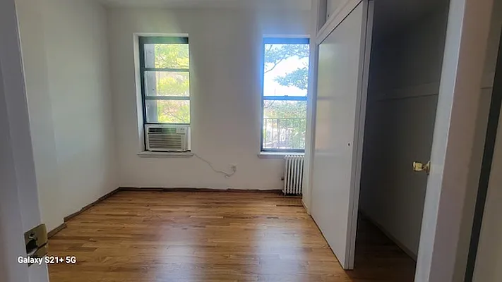 Rented by Chartwell Manhattan Realty | media 13