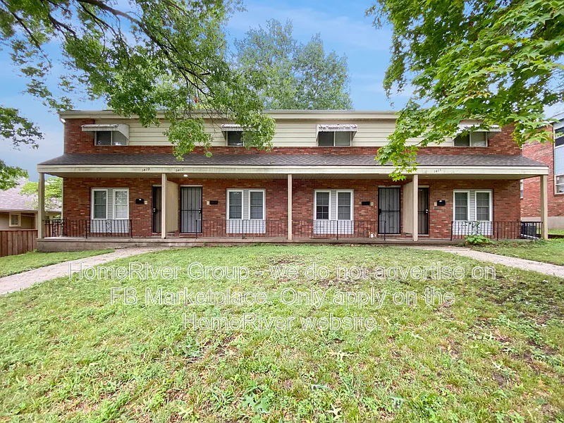 2 bed, 1.0 bath, 1000 sqft, $1,095 — Photo 1