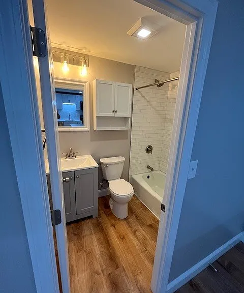 5A Allen St #14 — Photo 7