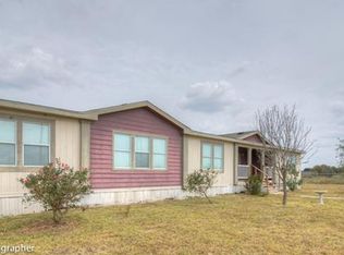 2053 Lago Vista Road, Lockhart, TX 78644