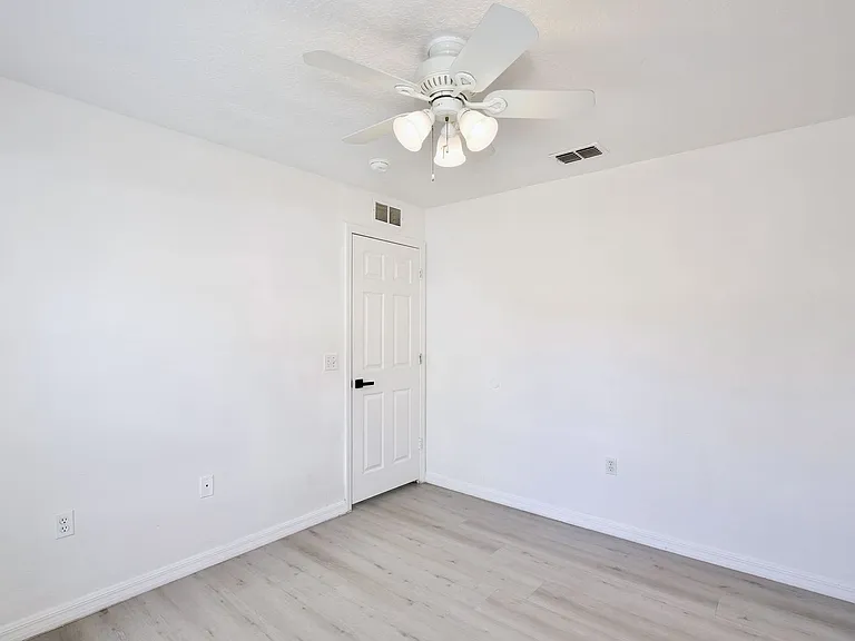 1687 Brewton Cir — Photo 19