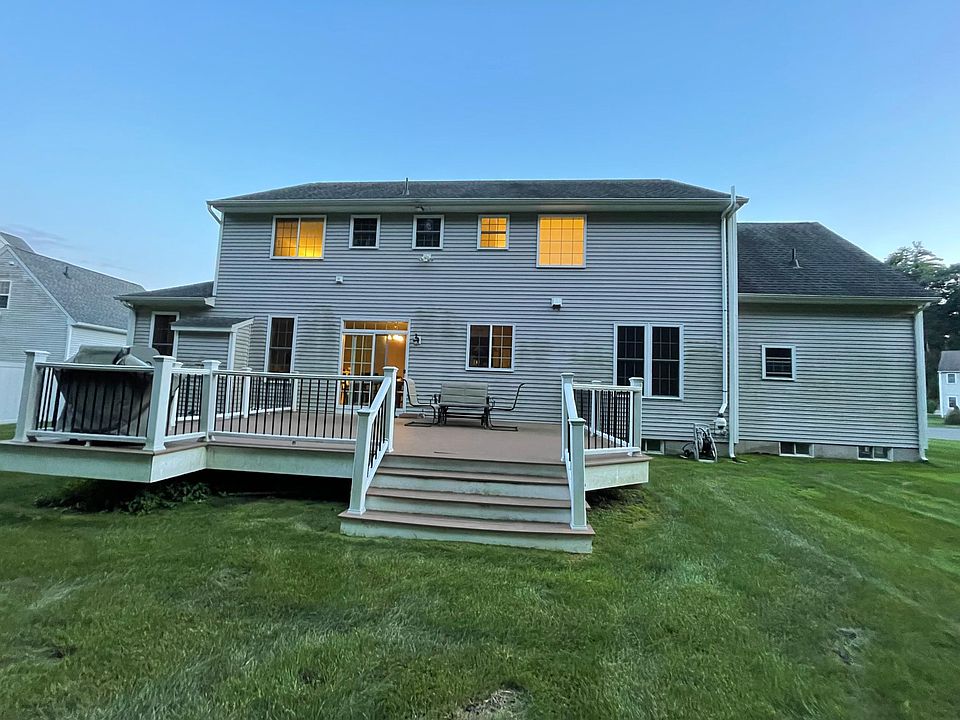 2nd image of 12 Croft Ln