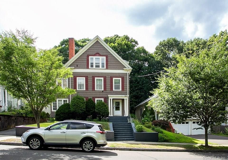 336 West rock Avenue 1st floor