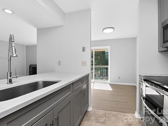4th image of 11029 Harrowfield Rd