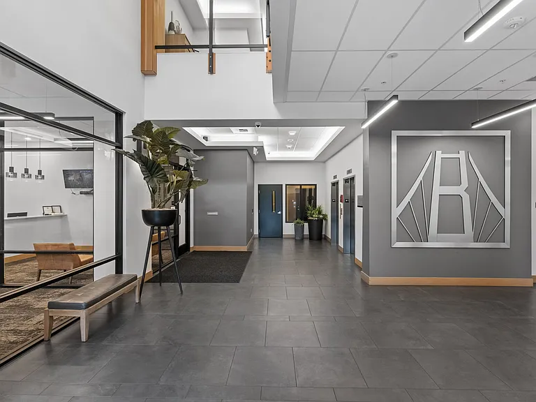 Bridgeview — Photo 8