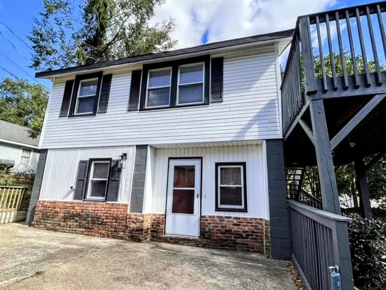 Lowndes Hill Rd — Photo 14
