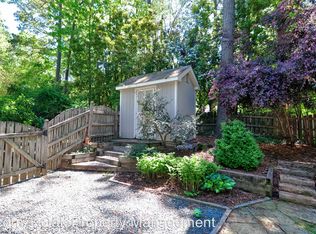 6713 Falconbridge Rd, Chapel Hill, NC 27517