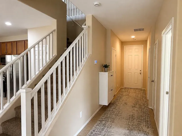 4723 W Gelding Dr — Photo 7