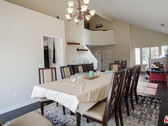 4th image of 40011 Zamura Ct