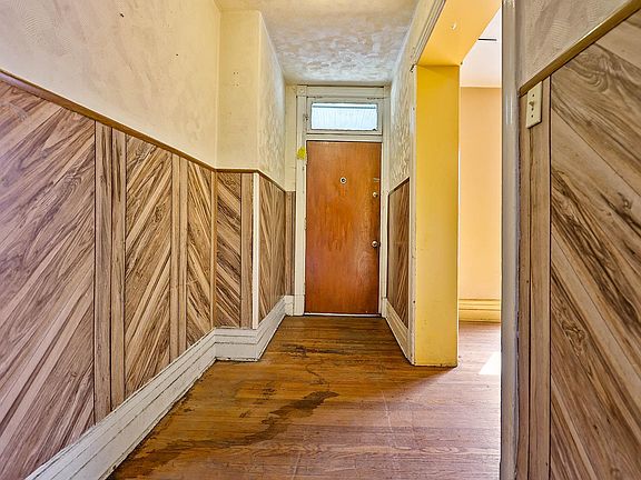 5th image of 1205 Montclair Ave