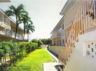 2045 Calais Dr APT 4A, Miami Beach, FL 33141