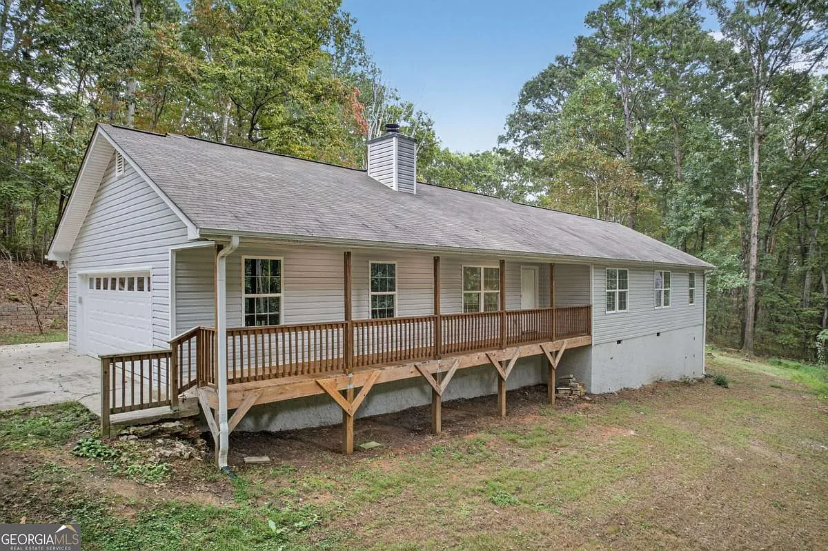 195 Hillside Dr photo 1